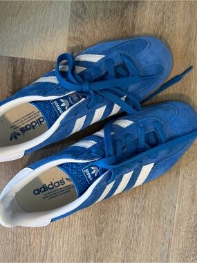 adidas Blue and White Women's Sneakers